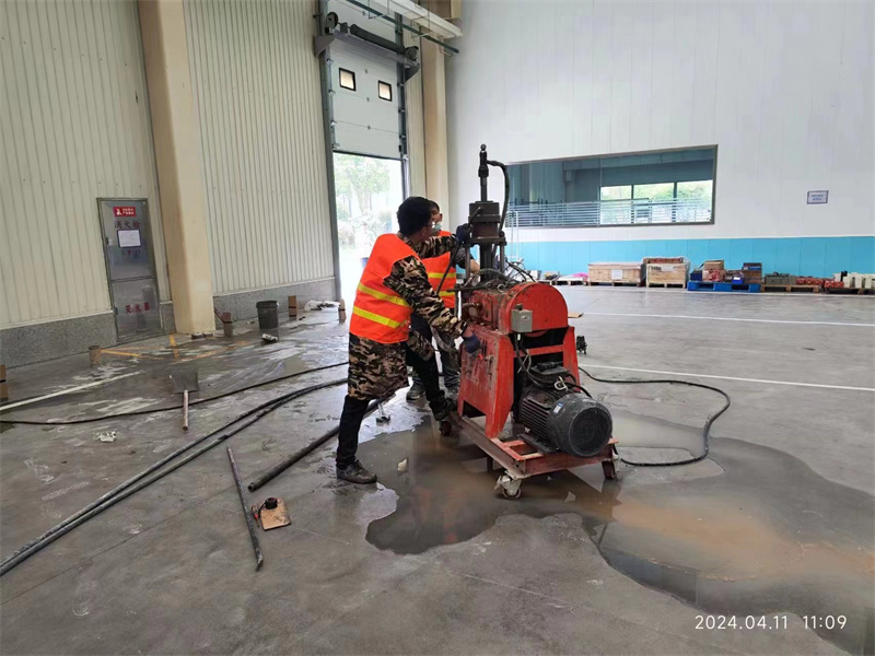 木里厂房地面下沉塌陷注浆加固施工